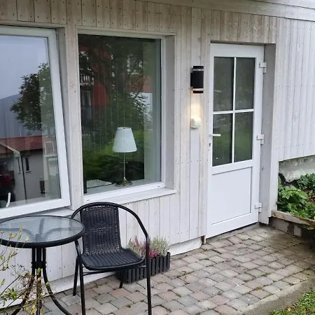 With Shared Kitchen And Bathroom Nr 1 Apartment *